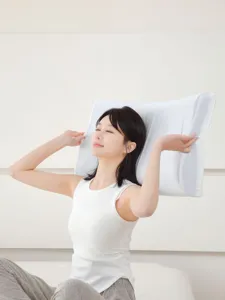 Almohada ergonómica de espuma viscoelástica para soporte cervical con modelo
