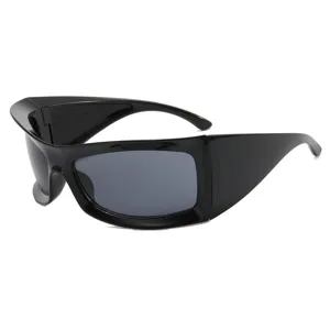 Trendige Oversize-Sport-Sonnenbrille zum Radfahren in edlem mattschwarzem Gestell