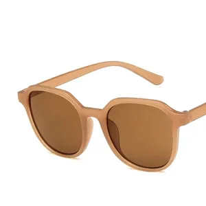 Modische übergroße quadratische braune Sonnenbrille für Damen mit UV400-Schutzfilter