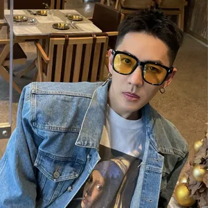 Vintage Square Oversized Sunglasses For Women Men Retro Rice Stud Full Rim Eyewear UV400 Protection Stylish Travel Sun Glasses
