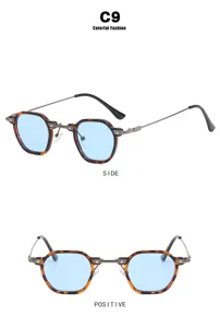 Punk Sonnenbrille mit kleinen Gläsern in Blau und Rahmen im Schildpatt-Design
