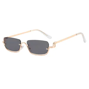 Trendy kleine vierkante half-rim metalen zonnebril voor dames, modieus 2024 model