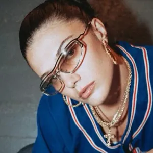 Lunettes de Soleil Steampunk avec Découpe Métallique Y2K Rétro Irrégulières Lunettes Punk Futuristes pour Hommes Femmes Lunettes Décoratives