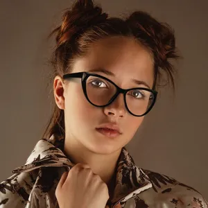 Stijlvolle zwarte cat-eye brilmontuur met blauwlichtfilter voor trendy vrouwen overal