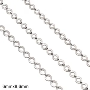 Macro view of silver stainless steel O-link chain, size 6mmx8.6mm, for jewelry making.