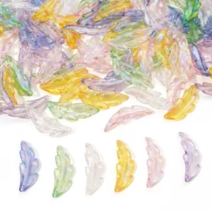 Perles en plumes acryliques AB irisées vibrantes présentées pour le bricolage DIY