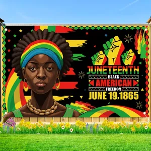 Fond photographique Juneteenth vibrant avec une femme noire et texte commémoratif liberté.