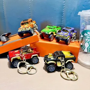 Alloy Pull-Back Pickup Truck Toy Car Keychain Mini Off-Road Vehicle Pendant For Boys Gift Miniature Jeep Style Bag Charm Key Ring