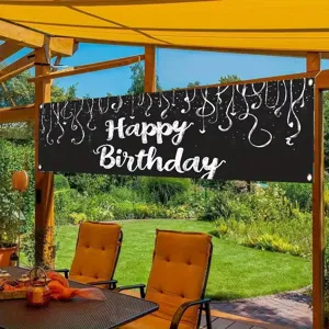 Grande bannière de joyeux anniversaire noire et argentée pour la décoration de fête de jardin