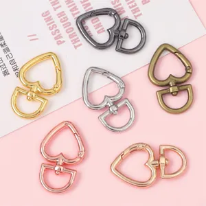 Mousquetons de porte-clés en alliage en forme de cœur pour accessoires de bijoux et de sacs