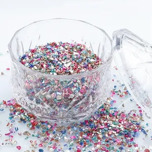 Bunte unregelmäßige Glasschottersteine für DIY-Harzfüllung und Dekoration