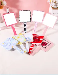Collection de miroirs de maquillage portables avec divers motifs artistiques