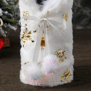 Funda de felpa blanca para botella de vino de Navidad con copos dorados y pompones