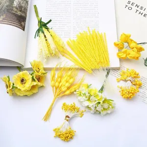 Handgemaakte gele kunstbloem meeldraden en bloemenaccessoires voor doe-het-zelf haarspelden