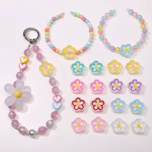 Detalle de cuentas de flores de acrílico de 20mm para bisutería y adornos de móvil DIY.