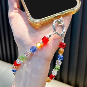 Dragonne de téléphone colorée en perles de cristal en forme de sucre avec attache