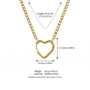 Élégant collier pendentif mousqueton cœur doré en acier inoxydable haute qualité.