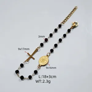 Detailansicht eines 18K vergoldeten Rosenkranz-Armbands aus Edelstahl mit Perlen