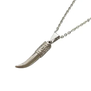 Vintage stainless steel wolf tooth pendant necklace for men women in punk hip hop style