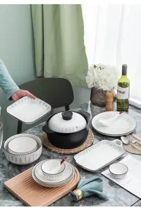 Service de vaisselle nordique minimaliste en céramique avec bols et assiettes de table