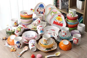 Service de table pour enfants en céramique peinte à la main avec motifs animaux