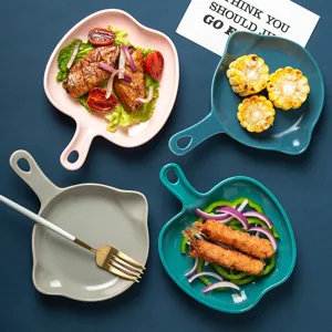 Plaques de cuisson en céramique de style nordique avec poignées pour le petit-déjeuner