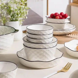Elegantes weißes Keramikgeschirr-Set mit Diamantstruktur und schwarzem Rand für das Zuhause