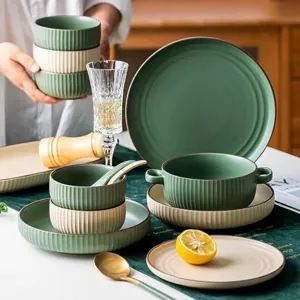 Colección de Vajilla de Cerámica Mate Nórdica Cuencos de Porcelana con Rayas Verticales Platos Tazas Termorresistentes