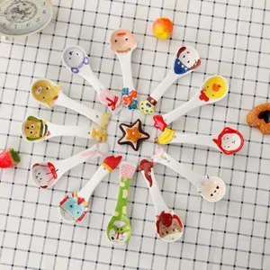 Adorable lot de 12 cuillères en céramique peintes à la main avec divers animaux mignons