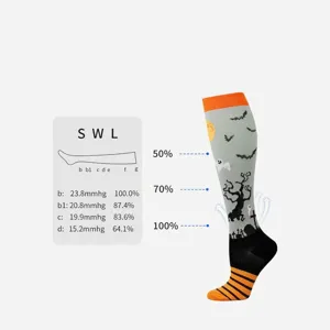 Chaussettes de compression Halloween avec motifs de fantômes et chauves-souris pour le sport