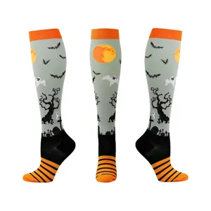 Chaussettes de compression Halloween avec motifs de fantômes, chauves-souris et lune