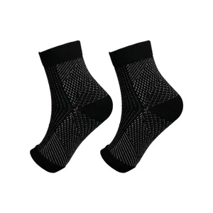 Manicotti a compressione per caviglia neri traspiranti ed elastici per lo sport