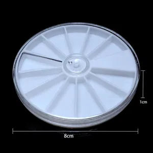 Vista dettagliata della scatola circolare in plastica, diametro 8cm e altezza 1cm