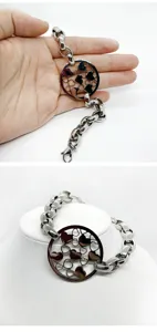 Bracciale a catena in acciaio inossidabile con ciondolo tondo a cuori