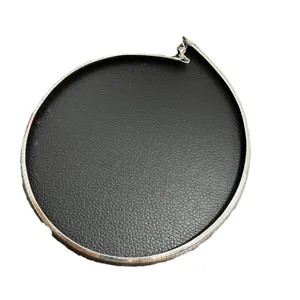 Collier ras de cou omega minimaliste en acier inoxydable argenté pour femmes