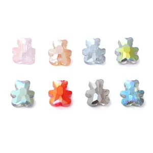 Perline di vetro sfaccettate a forma di orso iridescente per gioielli DIY