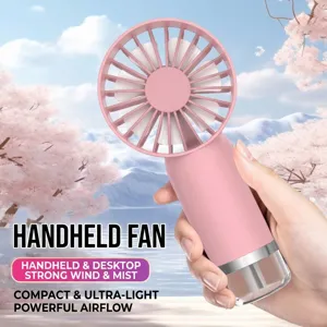 Ventilador nebulizador portátil rosa con diseño de mano y spray refrescante