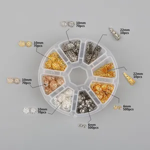 Λεπτομερής προβολή κιτ κοσμημάτων DIY 8 θέσεων με ποικιλία από μεταλλικά καπάκια χαντρών