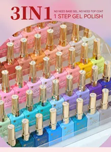 Vue détaillée de la collection de vernis à ongles gel 3-en-1 UR SUGAR sur présentoir