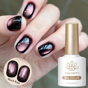 Dettaglio dello smalto gel magnetico Born Pretty con effetto occhi di gatto cosmico