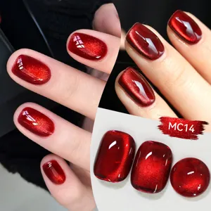 Bernsteinroter Katzenaugen-Nagellack mit feinem Glitzer, magnetischer Effekt