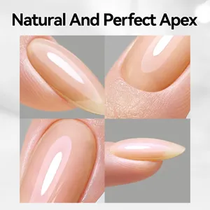 Gedetailleerd macro-overzicht van nude build-gel met een natuurlijke en perfecte nagel-apex
