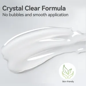 Kristalheldere 8-in-1 nagel builder gel met een gladde bubbelvrije formule voor nagels