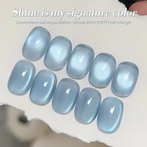 Elegantes eisblaues Cat-Eye-Gel-Nagellack-Set mit schimmerndem Glasperlen- und Lasereffekt