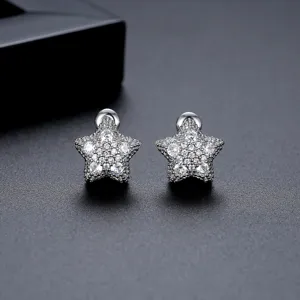 Sparkling star-shaped stud earrings micro-set with clear cubic zirconia stones