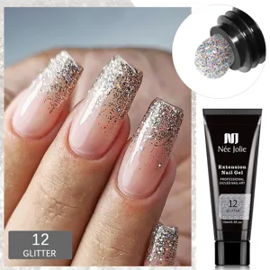 Vista detallada del efecto de gel de extensión de uñas con purpurina plateada y tubo 15ml