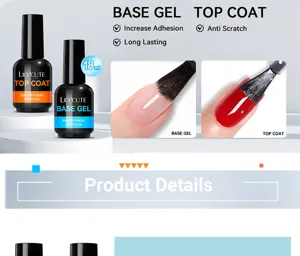 Application professionnelle en gros plan du base gel et top coat LILY'CUTE, flacons 18ml