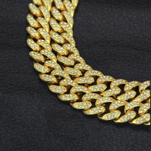 Collana a catena cubana Miami placcata in oro con strass scintillanti hip-hop