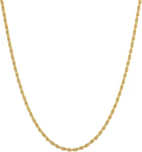 Primer plano de una cadena de cuerda dorada minimalista para hombre y mujer