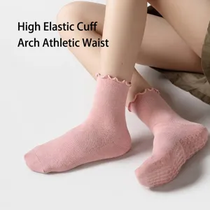 Professionelle rutschfeste Yoga-Socken in Rosa mit Rüschen für Pilates und Fitnesstraining